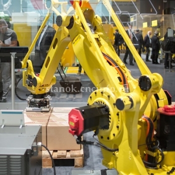 Робот-паллетоукладчик M-410iC/110 Робот-паллетоукладчик M-410iC/110